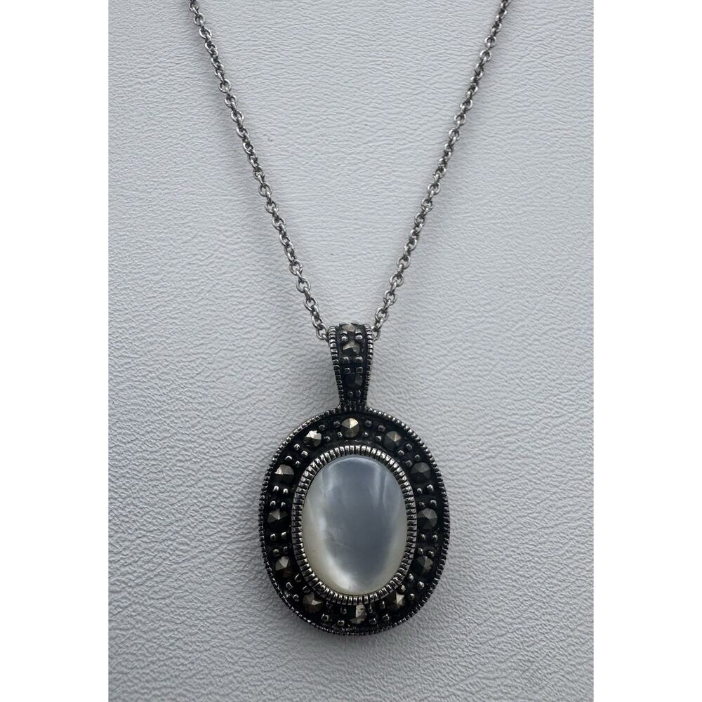 Vtg Sterling Silver Marcasite Mother of Pearl Oval Pendant With Chain Marked 925